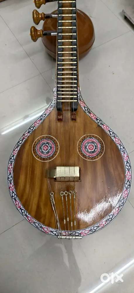 Saraswati veena