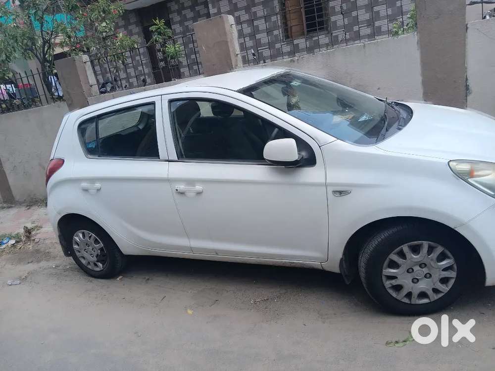 Hyundai I20 2011 Petrol Well Maintained