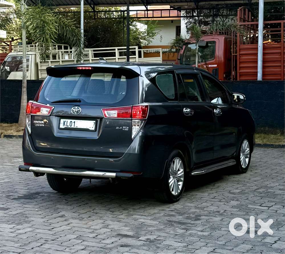 Toyota Innova Crysta 2.4 Z 7 Str, 2016, Diesel