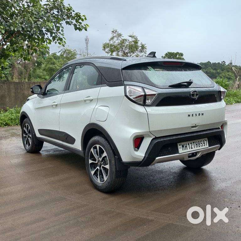 Tata Nexon 1.5 Revotorq Xza Plus Dual Tone Roof (o) Amt, 2021, Diese..
