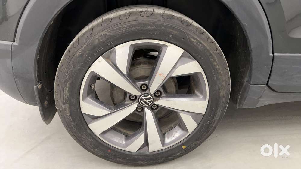 Volkswagen Taigun Topline 1.0 Tsi At (electric Seats), 2022, Petrol