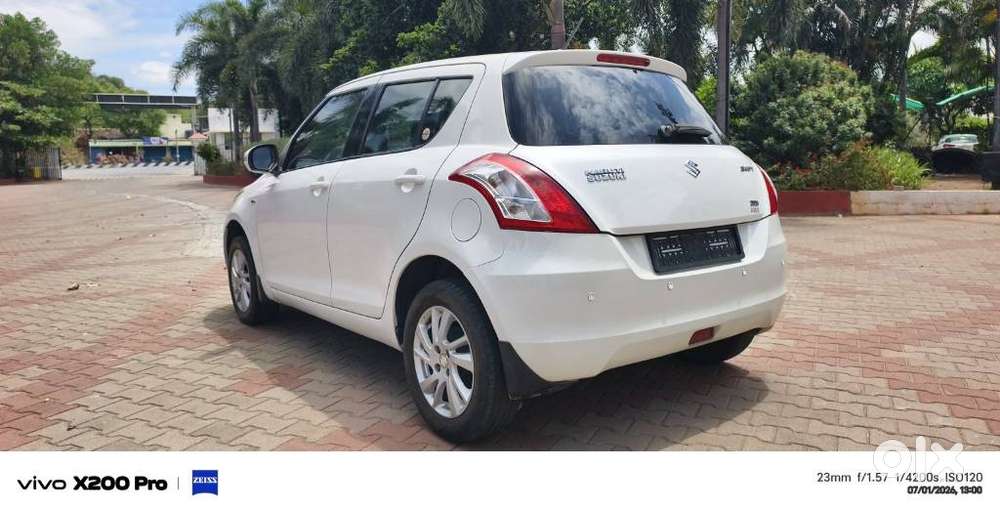Maruti Suzuki Swift Ddis Zdi, 2013, Diesel