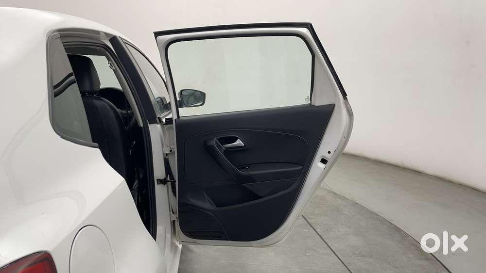 Volkswagen Polo Petrol Comfortline 1.2l, 2015, Petrol