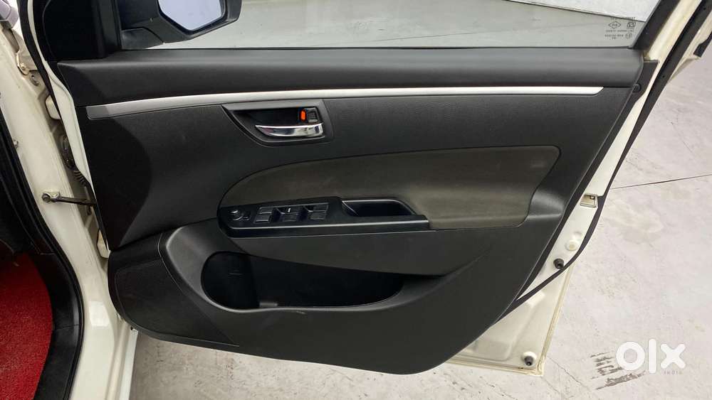 Maruti Suzuki Swift Vxi, 2016, Petrol