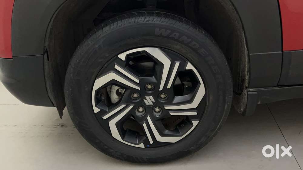 Maruti Suzuki Vitara Brezza 1.5 Zxi Plus At Dual Tone, 2022, Petrol