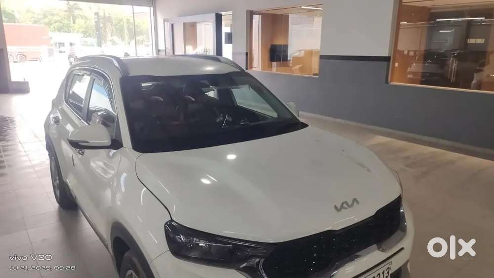 Kia Sonet 2023 Petrol Well Maintained