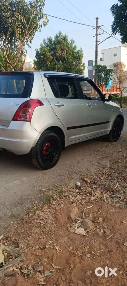 Maruti Suzuki Swift 2011 Petrol 60000 Km Driven