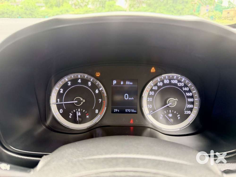 Hyundai Venue 1.0 Sx Plus Turbo Dct Dual Tone, 2021, Petrol