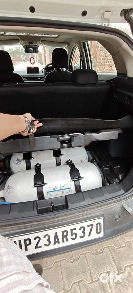 Tata Nexon Cng & Petrol(13000km) 2025