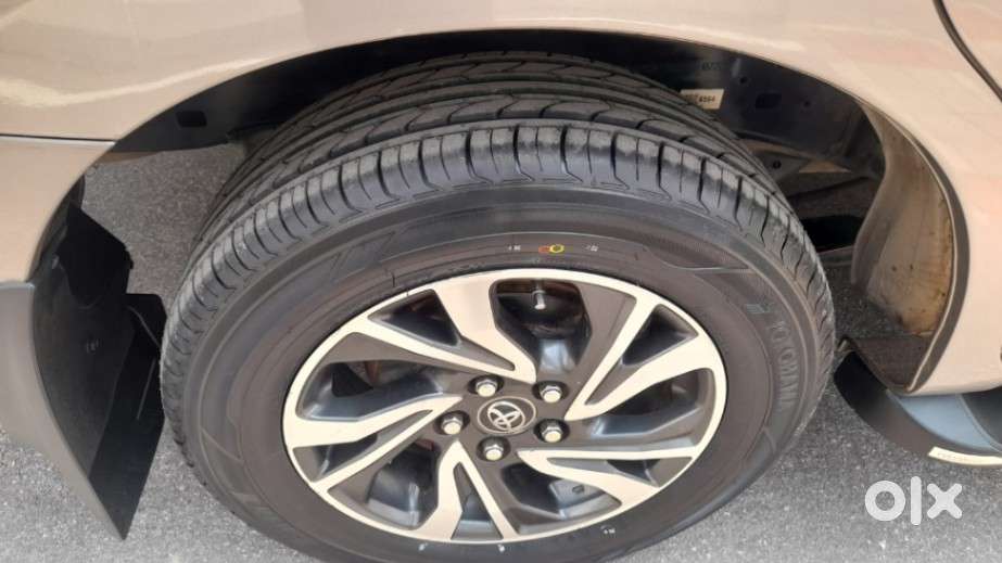 Toyota Innova Crysta 2.4 Gx Limited Edition At 7 Str, 2022, Diesel