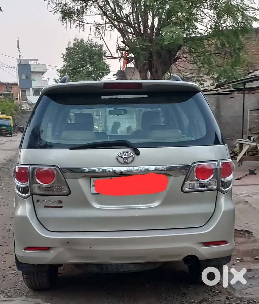 Toyota Fortuner 2012 Diesel 190000 Km Driven