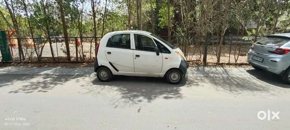 ₹40,0000tata Nano 2012 Petrol 50000 Km Driven