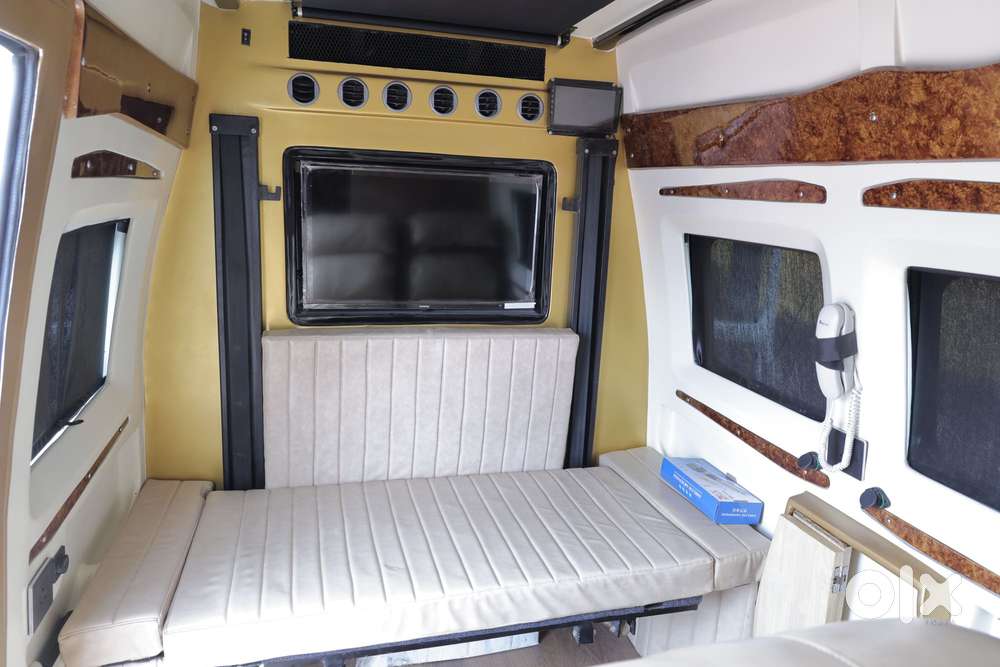 Tata Winger Deluxe - Hi Roof (ac), 2023, Diesel