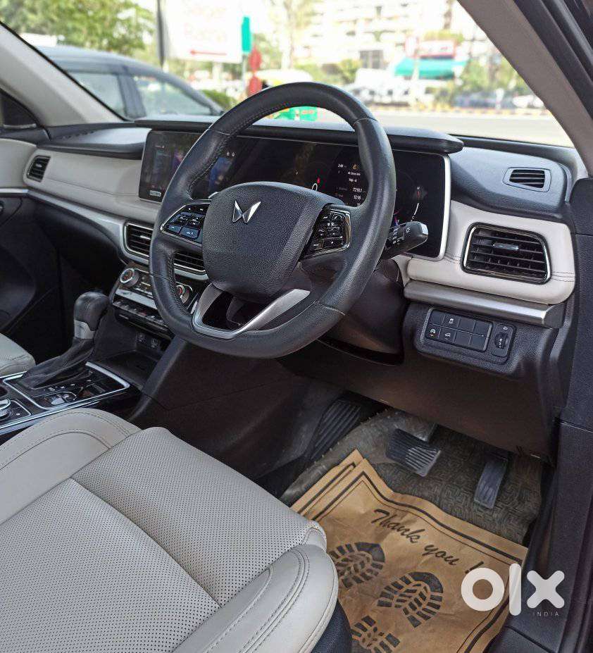 Mahindra Xuv700 2.2 Ax 7 Diesel At Luxury Pack Str Awd, 2026, Diesel