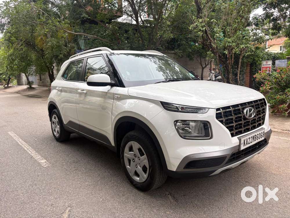 Hyundai Venue 1.2 S Plus, 2019, Petrol