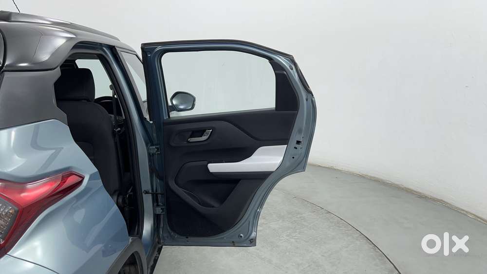 Tata Punch 1.2 Revotron Creative Amt Dual Tone, 2022, Petrol