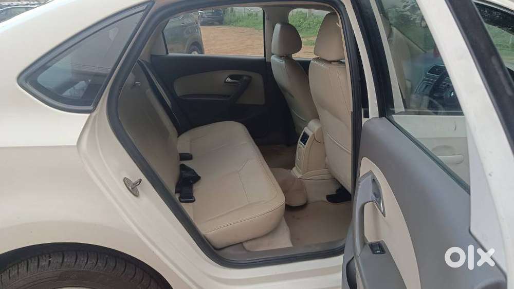 Volkswagen Vento Celeste 1.6 Highline, 2013, Diesel