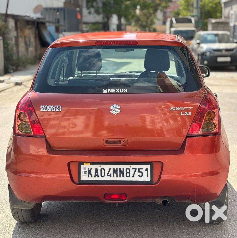 Maruti Suzuki Swift Lxi Optional-o, 2010, Petrol