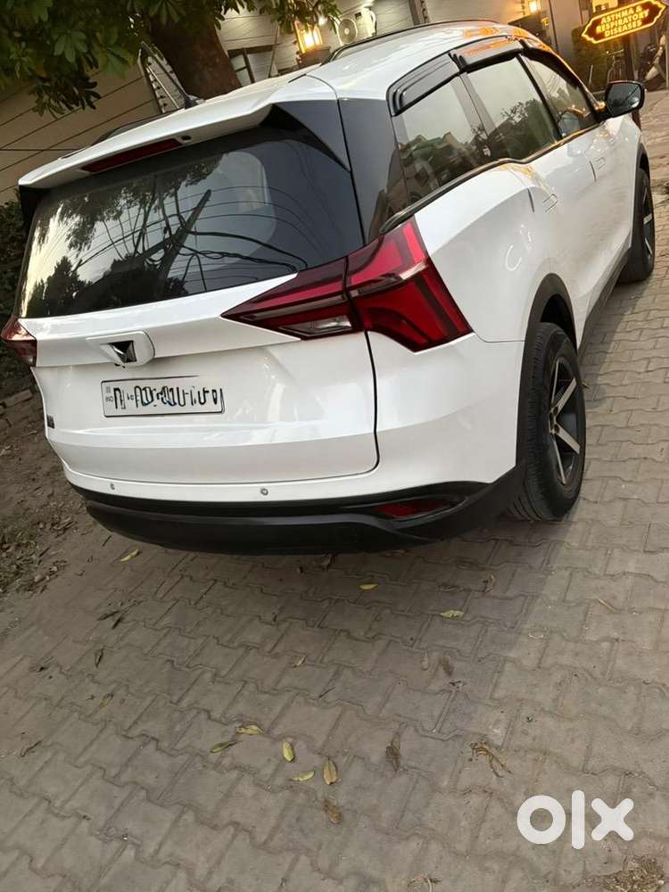 Mahindra Xuv700 2022 Petrol 65000 Km Driven