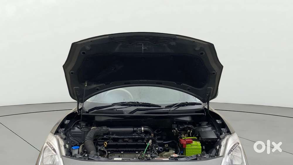 Maruti Suzuki Swift Dzire Amt Zxi, 2020, Petrol