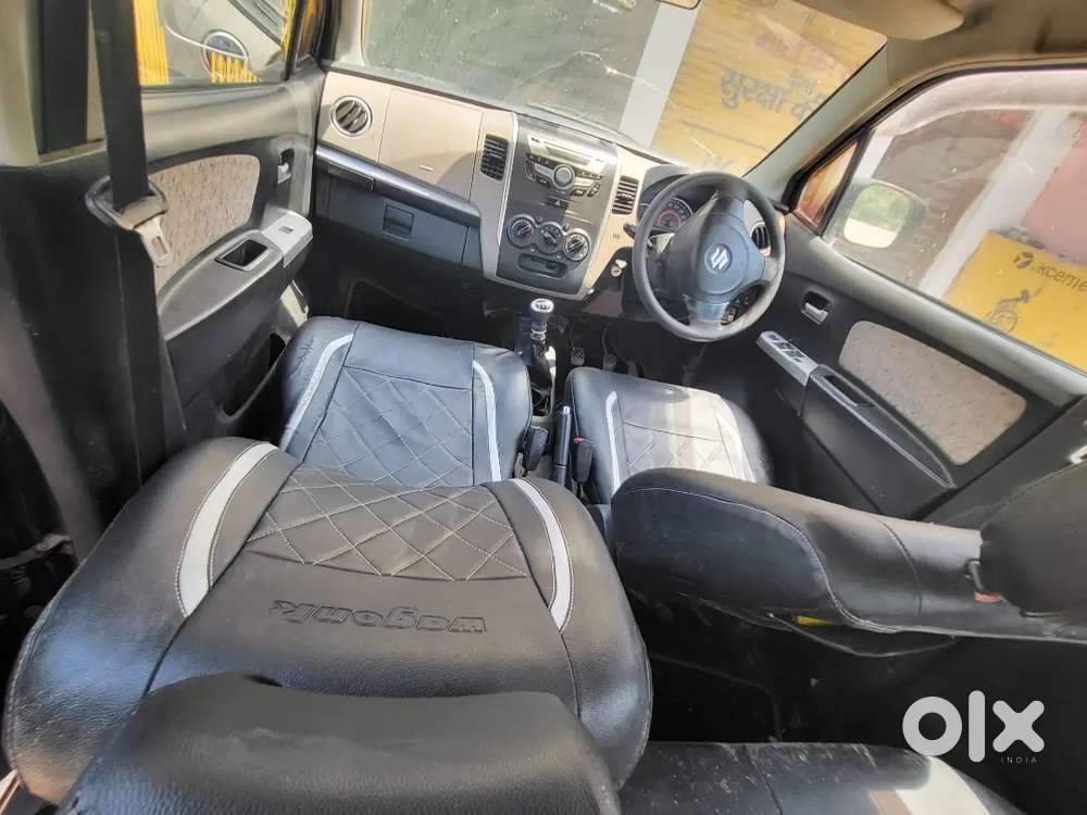 2013-14 Model Wagonr Petrol +cng Mileage 35+ Tyre 90% New