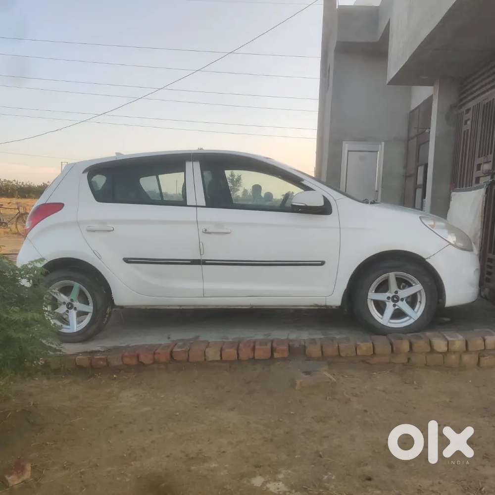 Hyundai I20 Spotz 2011 Car