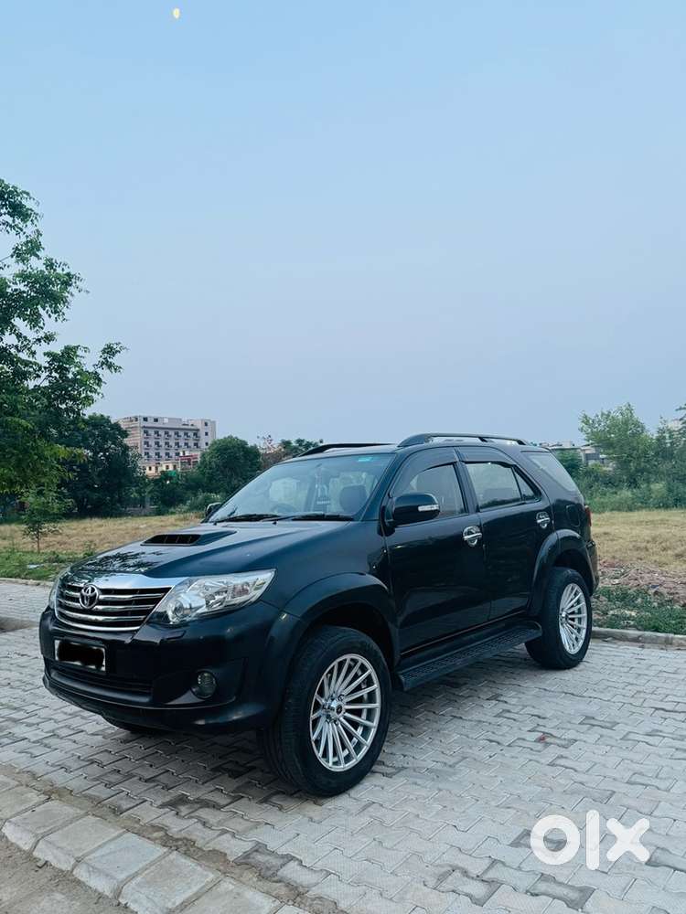 Toyota Fortuner Diesel 2012