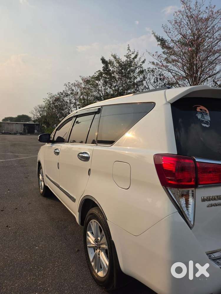 Toyota Innova Crysta 2017 Z Version Diesel Well Maintained