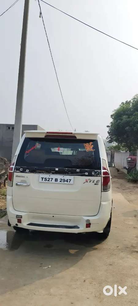 Mahindra Xylo 2013