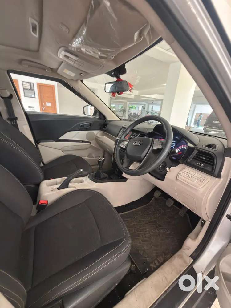 Mahindra Xuv300 Petrol Manual 2022