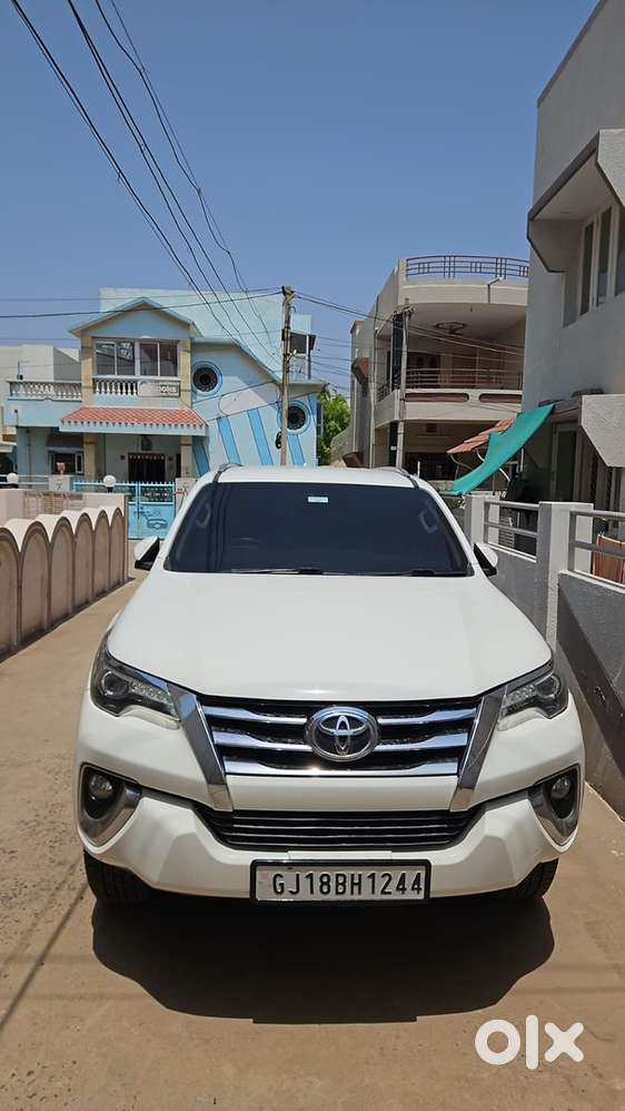 Fortuner 4x2 Auto 2017 Top Condition