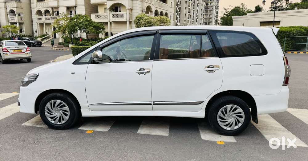 Toyota Innova 2.5 G (diesel) 8 Seater, 2015, Diesel