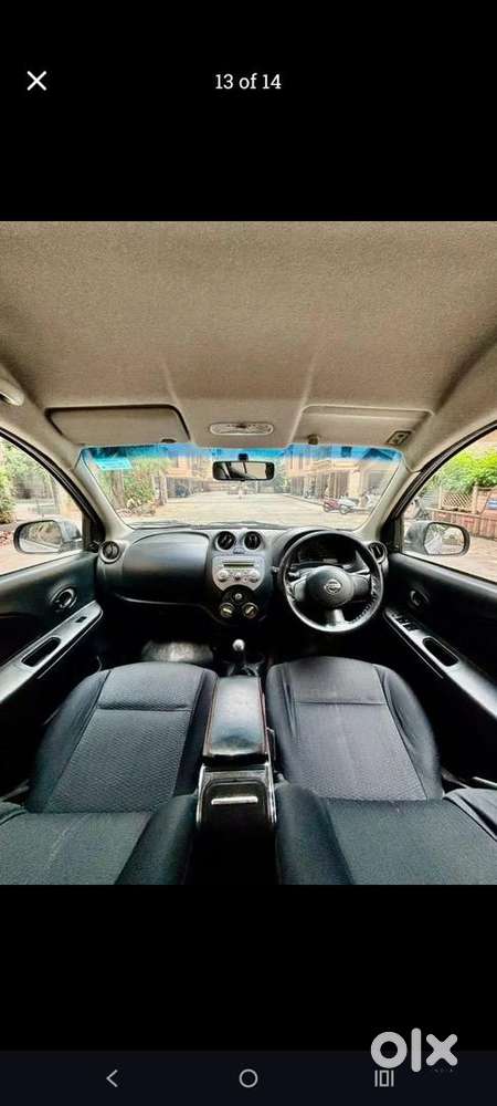 Doctor Used Top Model Nissan Petrol Car 2011