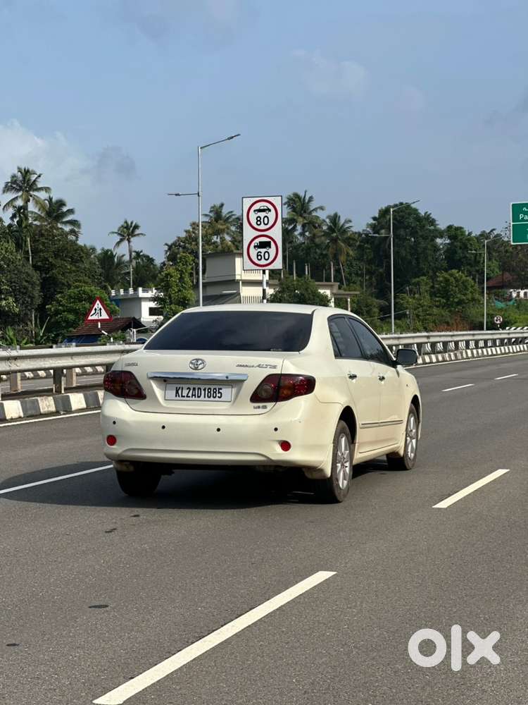 Toyota Corolla Altis 2009