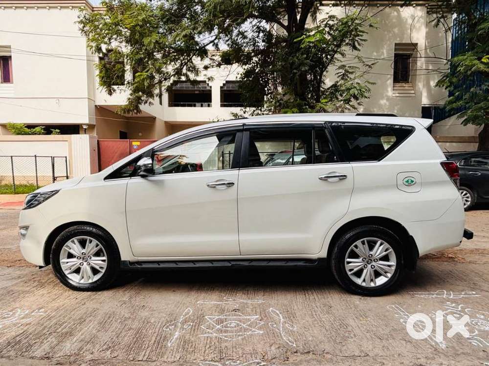 Toyota Innova Crysta 2.8z Automatic, 2019, Diesel