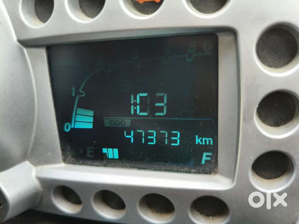 Chevrolet Beat Lt टॉप मॉडल डीजल 25 माइलेज  नए टायर और बैटरी फैमिल Car