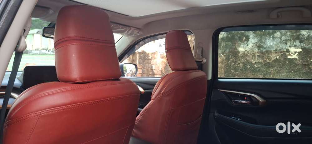 Maruti Suzuki Grand Vitara 1.5 Zeta Plus Intelligent Hybrid Ecvt, 20..