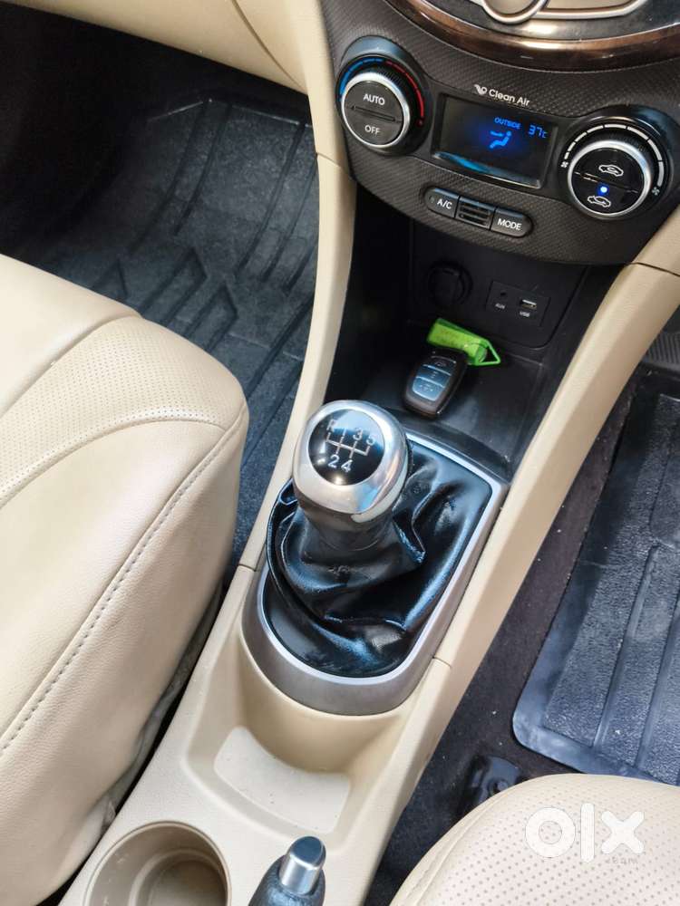 Hyundai Verna Fluidic 1.6 Vtvt Sx, 2016, Petrol