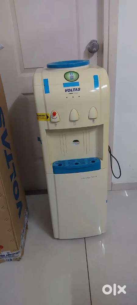 Water dispenser voltas ( brand new and unused),Model:Voltas