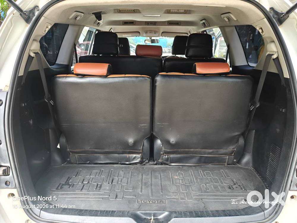 Toyota Innova Crysta 2.4 G Mt 8s, 2017, Diesel