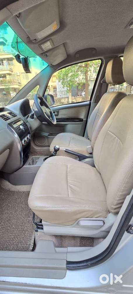Maruti Suzuki Sx4 Zxi, 2011, Petrol