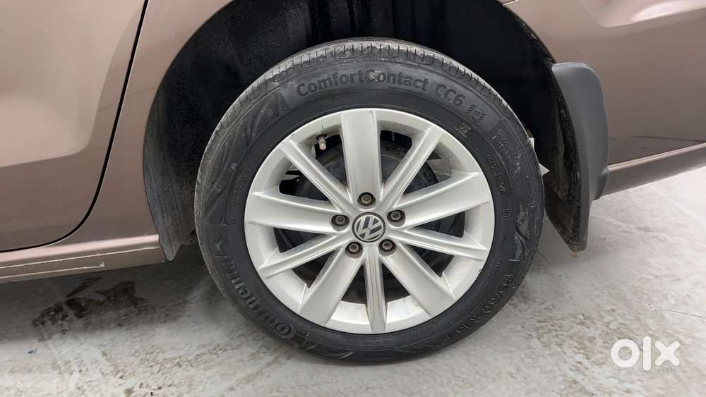 Volkswagen Vento 1.2 Tsi Highline At, 2016, Petrol