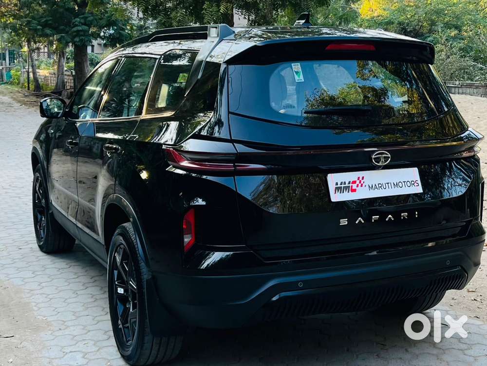 Tata Safari Adventure X Plus 7 Str Dark Edition At, 2024, Diesel