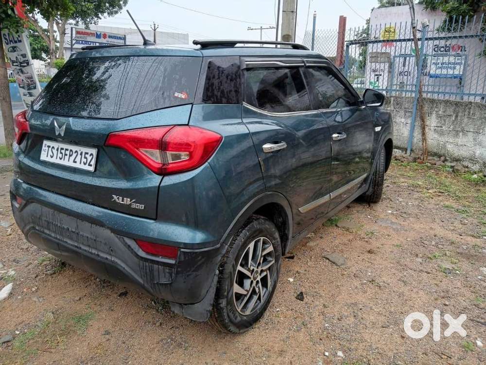 Mahindra Xuv300 W6, 2023, Petrol