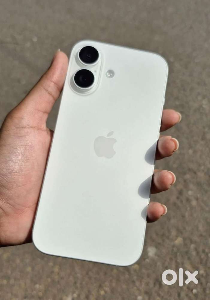 iPhone 16 128GB white, 1 year old with  usb cable and bill