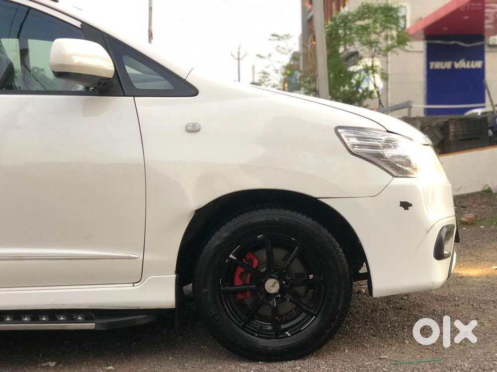 Toyota Innova 2.5 G (diesel) 8 Seater, 2016, Diesel