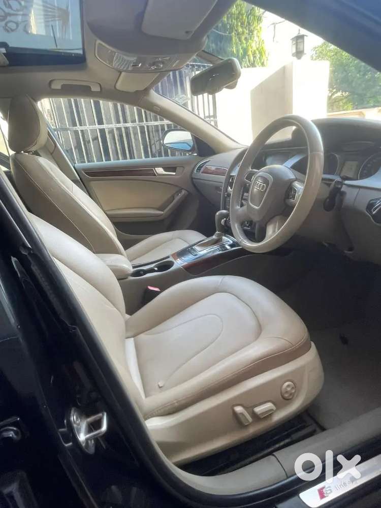 Audi A4 Diesel Automatic 95000 Km Driven 2012