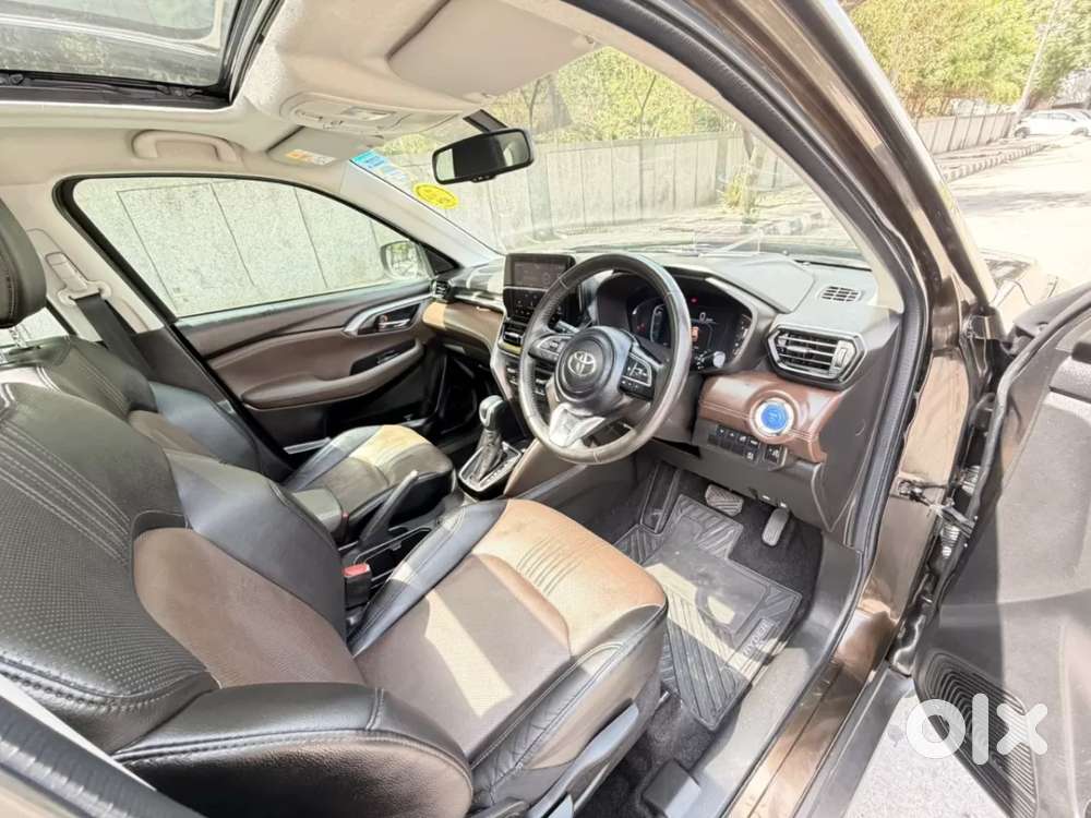 Toyota Urban Cruiser Hyryder 1.5 V Hybrid, 2023, Petrol