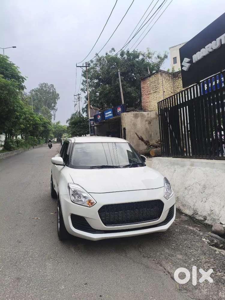 Maruti Suzuki Swift 1.2 Vxi 2023 Model