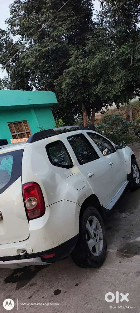 Renault Duster Sandstorm 2013 Edition